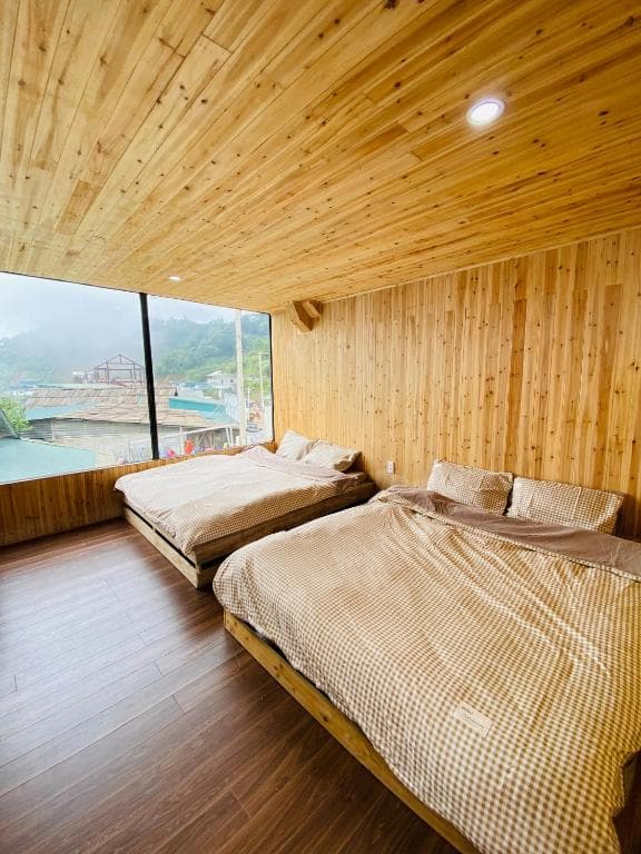 A Phủ Home's 12