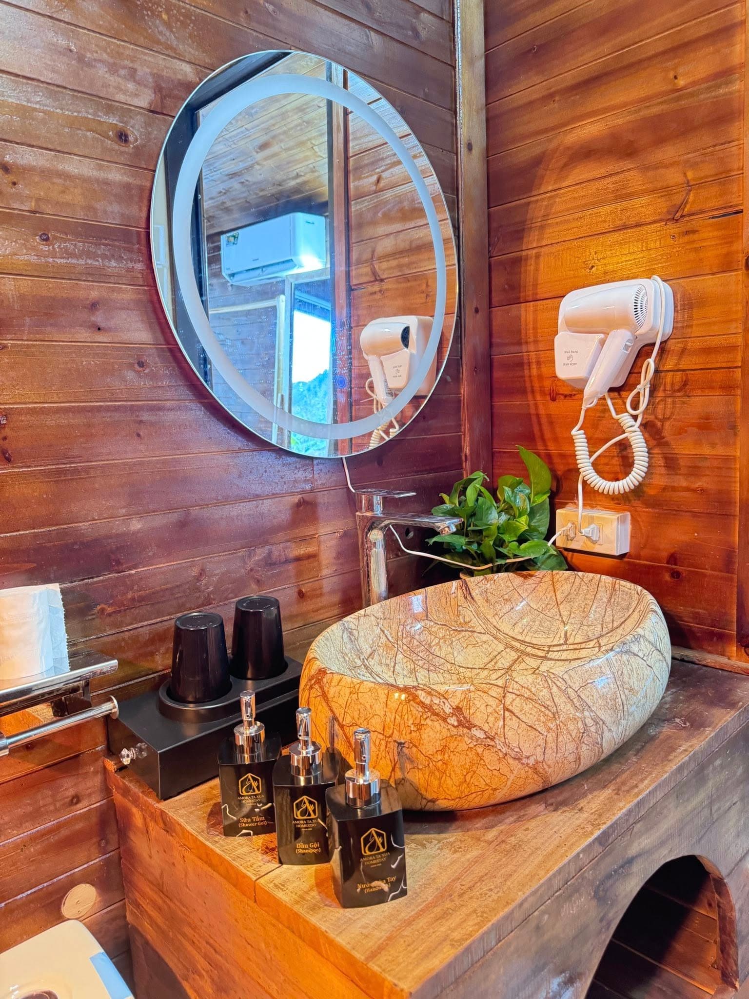 Amora Homestay Tà Xùa